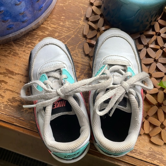 Nike Air Max Retro Fun Sneakers - Picture 4 of 10